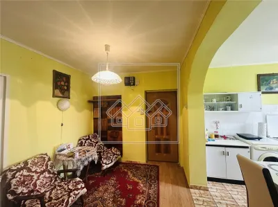 Ap decomandat, 3 camere, balcon, pivnita - N. Iorga - foto 4