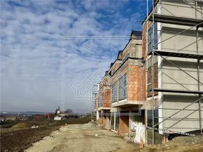 Casa cu 4 camere, 3 bai, teren de 284 mp, 2 locuri de parcare - foto 17