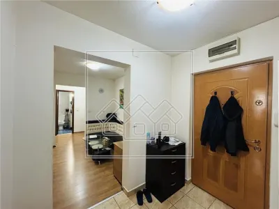 Apartament 3 camere, balcon, pivnita - etaj 7/10 - Zona Mihai Viteazu - foto 17