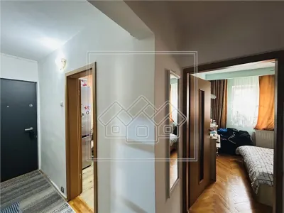 Ap cu 2 camere, pivnita, Etaj 2/5 - Zona Valea Aurie - foto 14