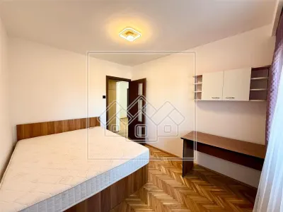 Apartament cu 4 camere si 2 balcoane - etaj 2 - Calea Poplacii - foto 4