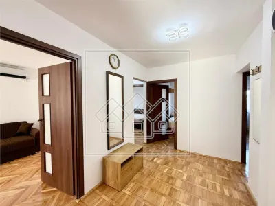 Apartament cu 4 camere si 2 balcoane - etaj 2 - Calea Poplacii - foto 6