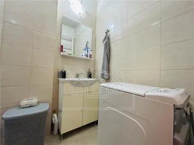 Ap cu 2 camere, la cheie, balcon - etaj intermediar - foto 12