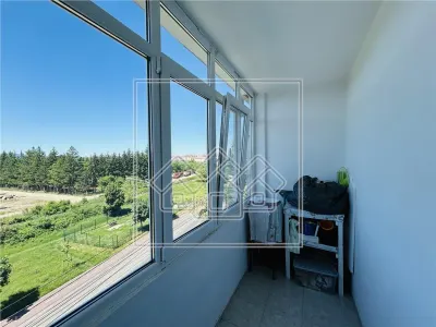 Apartament decomandat, 3 camere, 2 bai, 2 balcoane - Strand - foto 12