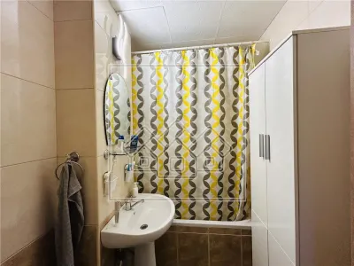 Apartament decomandat, 3 camere, 2 bai, 2 balcoane - Strand - foto 17