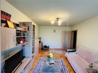 Apartament decomandat, 3 camere, 2 bai, 2 balcoane - Strand - foto 5