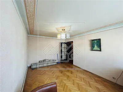 Ap decomandat, 3 camere, 2 balcoane - Zona Turnisor - Sibiu