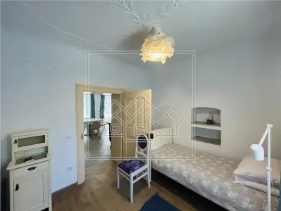 Casa cu 6 apartamente + gradina - pretabil investitii - foto 21