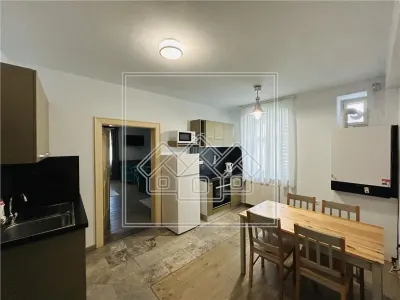 Casa cu 6 apartamente + gradina - pretabil investitii - foto 9
