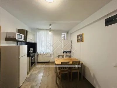 Casa cu 6 apartamente + gradina - pretabil investitii - foto 10