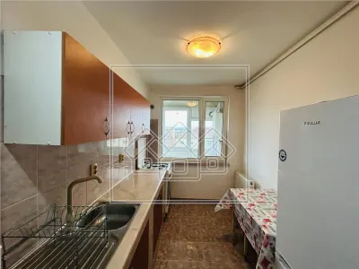 Apartament decomandat, 2 camere, balcon - M. Viteazu - foto 1