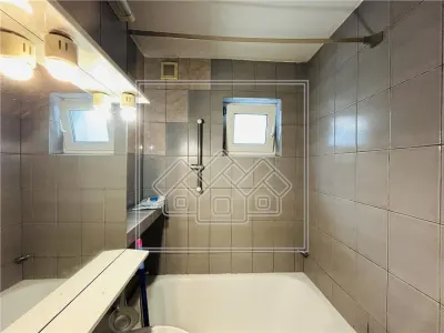 Apartament decomandat, 2 camere, balcon - M. Viteazu - foto 12