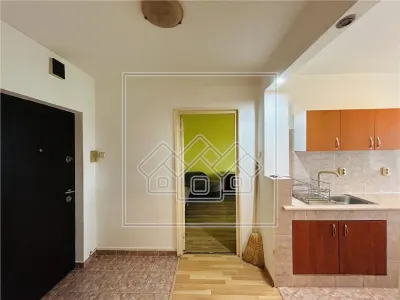 Apartament decomandat, 2 camere, balcon - M. Viteazu - foto 7