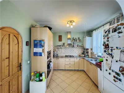 Casa individuala, suprafata utila de 125mp, teren de 490 mp, Sura Mica - foto 25