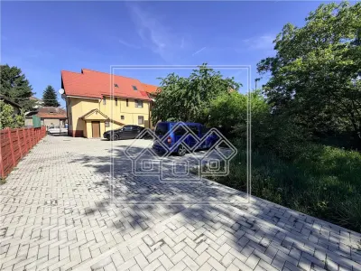 Casa de vanzare - Pensiune functionala, 250 mp - zona Alba Iulia - Sibiu