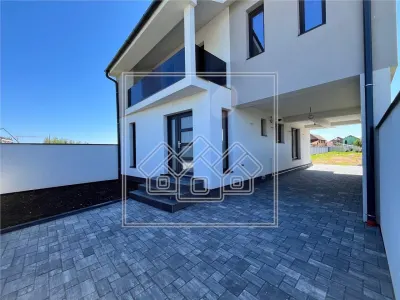 Casa in Sibiu - 4 camere -  3 bai - teren de 600 mp - Sibiu