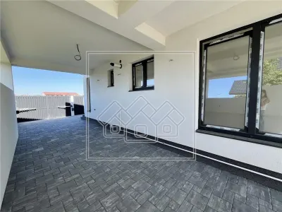Casa in Sibiu - 4 camere -  3 bai - teren de 600 mp - foto 9