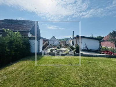 Casa de vacanta cu teren mare, pretabil investitii - Ocna Sibiului - foto 8