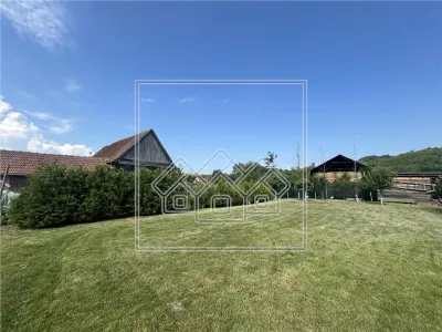 Casa de vacanta cu teren mare, pretabil investitii - Ocna Sibiului - foto 9