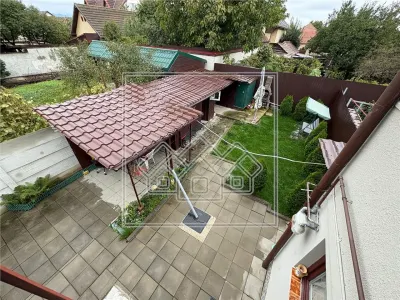 Casa cu 4 camere, balcon si curte - zona Lazaret - foto 10