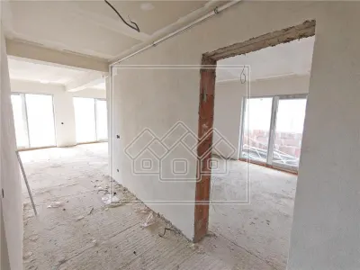 Ap de vanzare in Sibiu - 2 camere si 2 balcoane zona Turnisor - foto 4