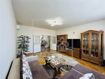 Casa individuala, cu 2 intrari separate, 235 mp utili + teren - foto 2