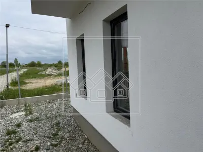 Casa tip duplex in Mohu, 4 camere, 145 mp utili, teren 195 mp - foto 12