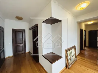 Penthouse spatios si modern, 160 mp utili + terasa spectaculoasa - foto 15