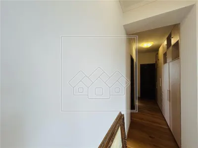 Penthouse spatios si modern, 160 mp utili + terasa spectaculoasa - foto 16