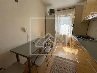 Apartament spatios cu 3 camere, Str. Scoala de Inot - foto 4