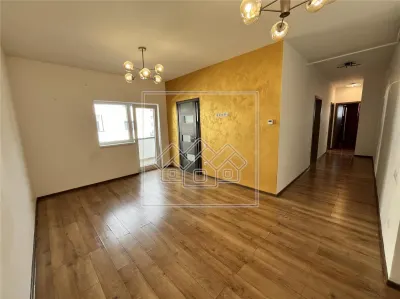 Apartament cu 3 camere, 56,6 mp utili, balcon de 7 mp - Calea Cisnadiei - foto 1