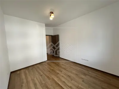 Apartament cu 3 camere, 56,6 mp utili, balcon de 7 mp - Calea Cisnadiei - foto 13