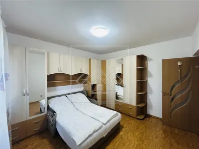 Ap spatios, 3 camere, 2 balcoane, loc de parcare , etaj 1 - Turnisor - foto 5