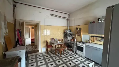 Apartament langa P. Sub Arini - 5 camere, 102 mp - foto 3