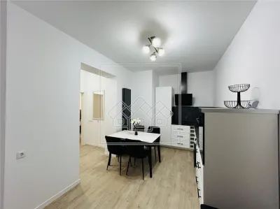 Apartament in zona Ultracentrala, 58 mp utili, recent renovat - foto 10