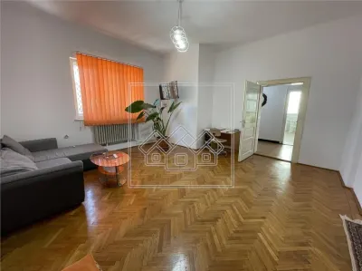 Apartament la vila, 4 camere, 156.5 mp | Garaj | Zona Centrala Sibiu - foto 9