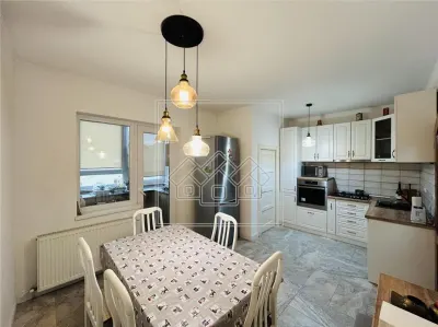 Ap complet renovat, 120 mp utili, garaj, 2 balcoane, pivnita - B-dul Victoriei - foto 3