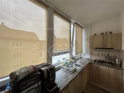 Ap complet renovat, 120 mp utili, garaj, 2 balcoane, pivnita - B-dul Victoriei - foto 7