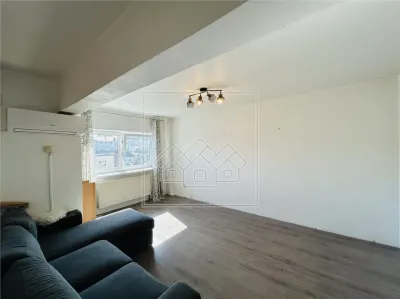Apartament decomandat, cu 2 camere, 50 mp utili - Strand - foto 8