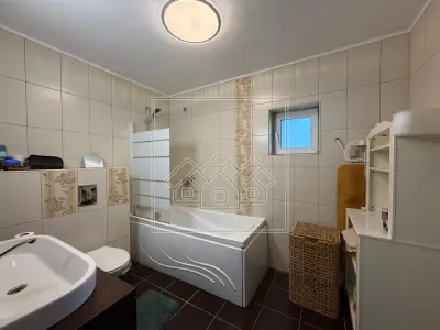 Ap modern, cu 3 camere, balcon - Zona Lazaret - foto 10