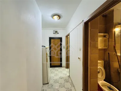 Ap cu 2 camere, balcon - Zona Cedonia - foto 14