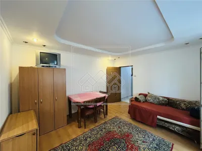 Ap cu 2 camere, balcon - Zona Cedonia - foto 7