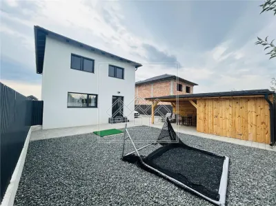 Casa de vânzare în Cristian, Sibiu — Construc?ie 2025, Mobilat? Rovere | New Concept Living - foto 13