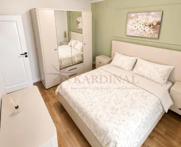 Apartament 2 camere (amenajat in 3)  ZONA JUDEȚEAN  CALEA BUCUREȘTI - foto 3