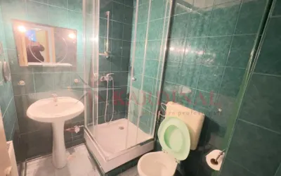 Apartament 4 camere etaj1, Carpaților, intrare Răcădău - foto 11