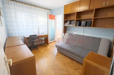 Apartament 4 camere etaj1, Carpaților, intrare Răcădău - foto 8