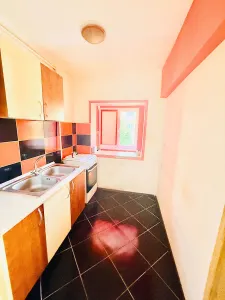 Vanzare garsoniera  decomandata  etajul 2 ,Astra- Sitarului - foto 1