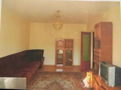 Apartament 3 camere,2 bai etaj intermediar  Judetean - foto 2