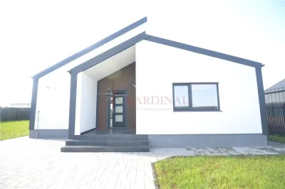 Vanzare casa individuala  3 camere ,2 bai ,Cartier Izvor -Tarlungeni - foto 3