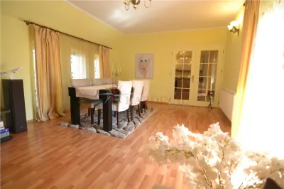Vanzare casa deosebita, individuala, 7 camere, teren 1723 mp, 2 garaje, Central-Harman-Brasov - foto 8
